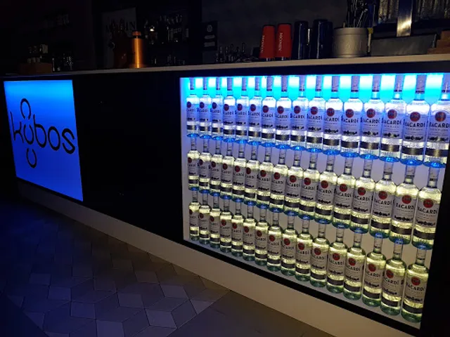 Bar Kubos