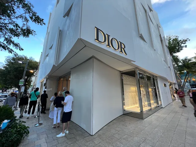 DIOR Miami Design District