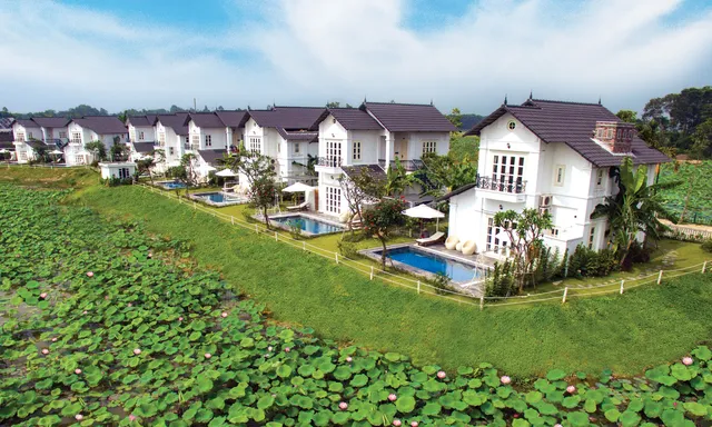 Vườn Vua Resort