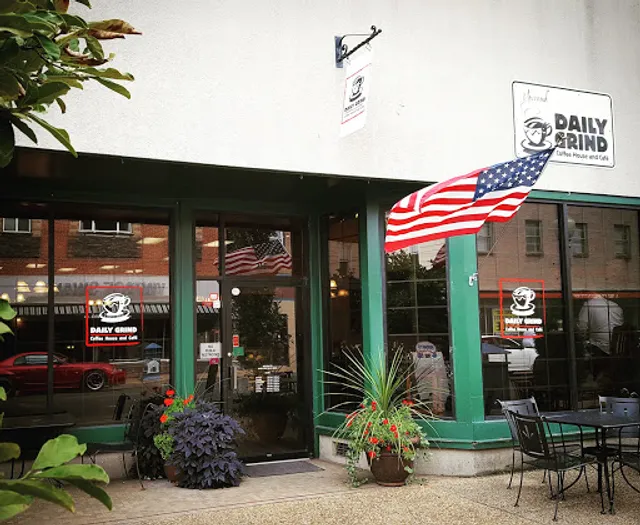Main Street Daily Grind CAFÉ