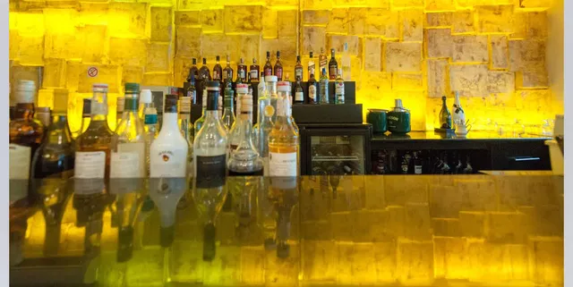 355 Restaurant & Lounge