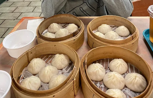 Long's Noodle（上海小龍記)