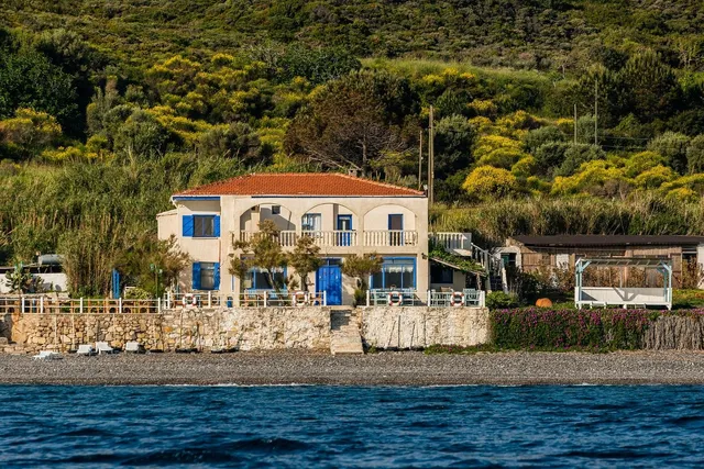 Lipsos Hotel & Restaurant