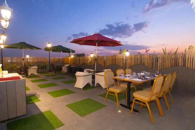 Eminent Restaurant and Banquet