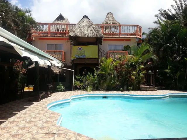 La Delphina Bed and Breakfast Bar and Grill Hotel