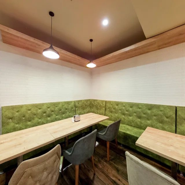 Georgian Restaurant “RED WINE”