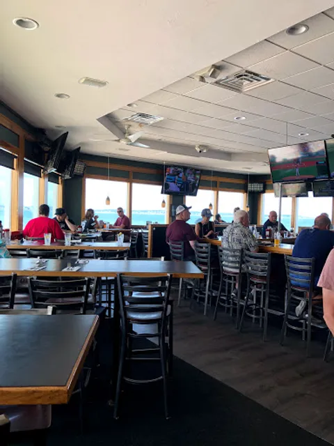 Tides Restaurants & Pub