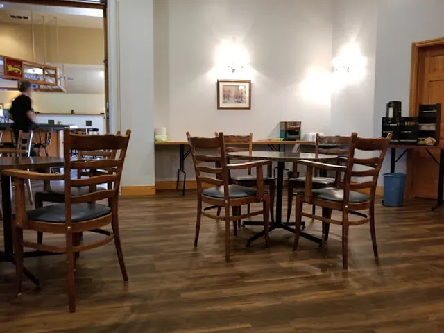 Jake's Restaurant & Lounge