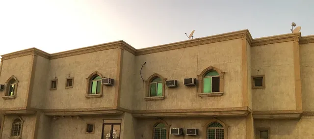 Warso apartments for singles