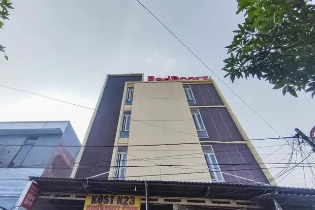 RedDoorz @ K23 Rungkut Madya