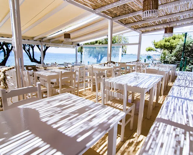 Agora Riviera Restaurant