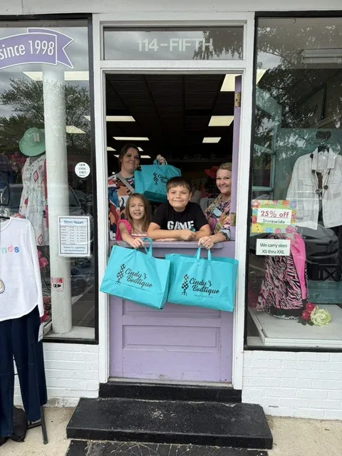 Cindy's Boutique in Valley Junction