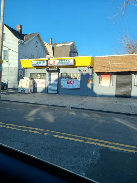 K & J Grocery Store