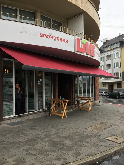 LiVE SPORTSBAR
