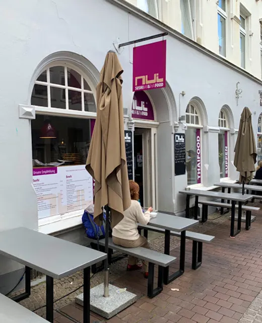 Nui Sushi und Ramenbar