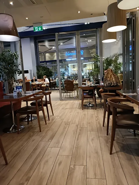 Carluccio's - Italian Restaurant in Dubai Marina