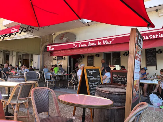 Bar Le Trou dans le Mur
