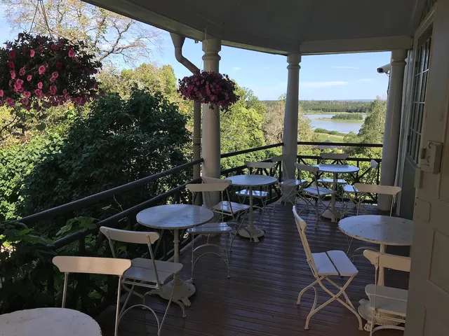 Värdshuset Löfstad Slott
