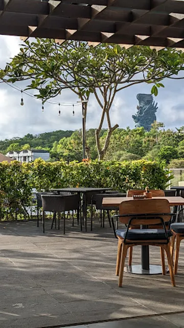 Evolution Restaurant and Bar