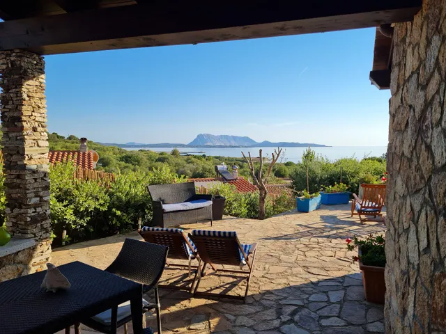 Villa Minda Lodges and view