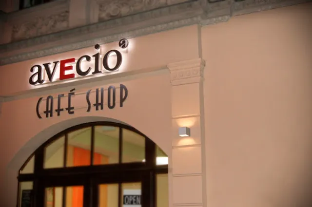 Avecio-Halle (Saale)