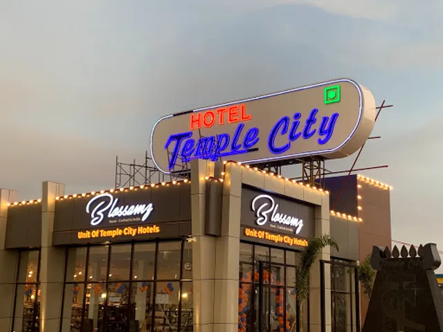 Hotel Temple City