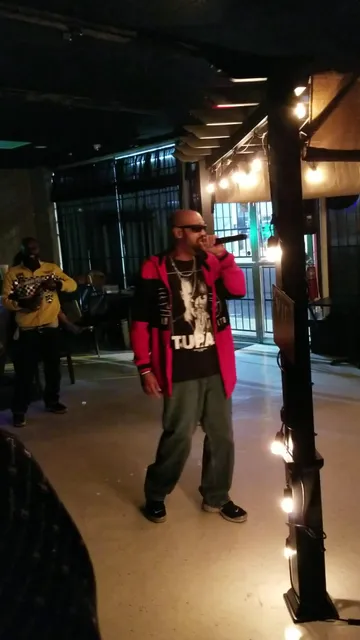 Frank Niddy's Music & Comedy Club