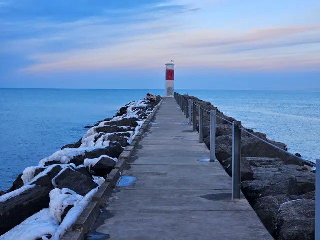 Irondequoit Bay Outlet Pier and Beach