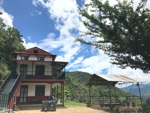 Baseri Farmstay and Retreat