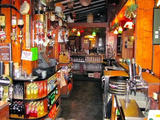 Trappers Inn & Jackson's Restaurant