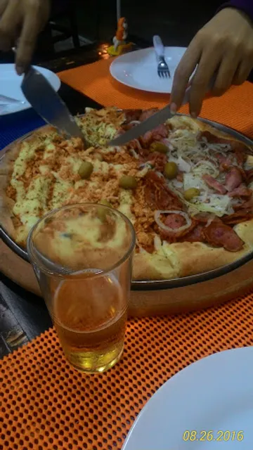 Pizzaria e Esfiharia La Favorita