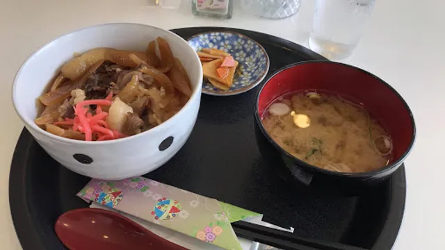 やすらぎの会喫茶サロンさくら