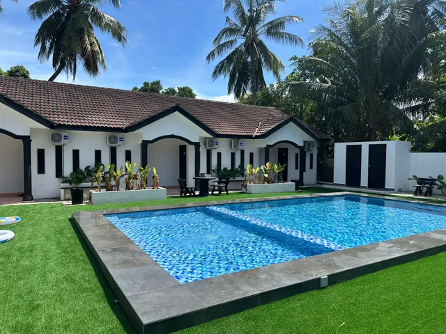 White Village Pool Chalet Langkawi