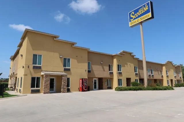 West Worth Inn & Suites