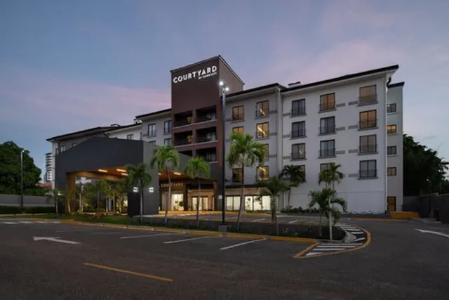 Courtyard by Marriott Santo Domingo