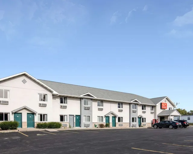 Econo Lodge Inn & Suites Canandaigua - Fingers Lake Area