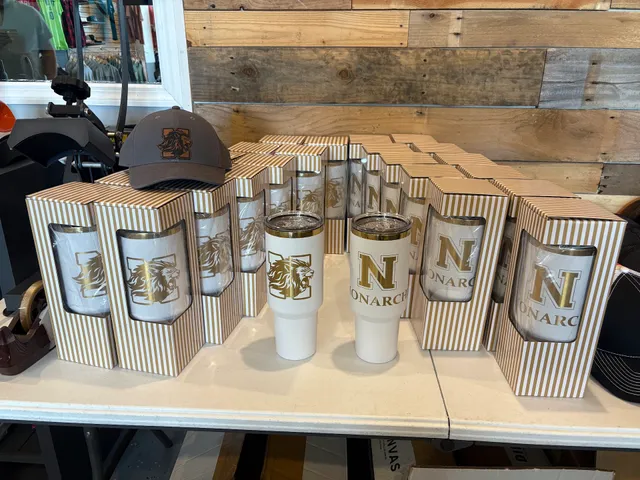 Cross & Light Customs