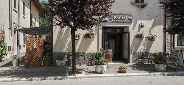 La Tana Del Lupo Ristorante Pizzeria