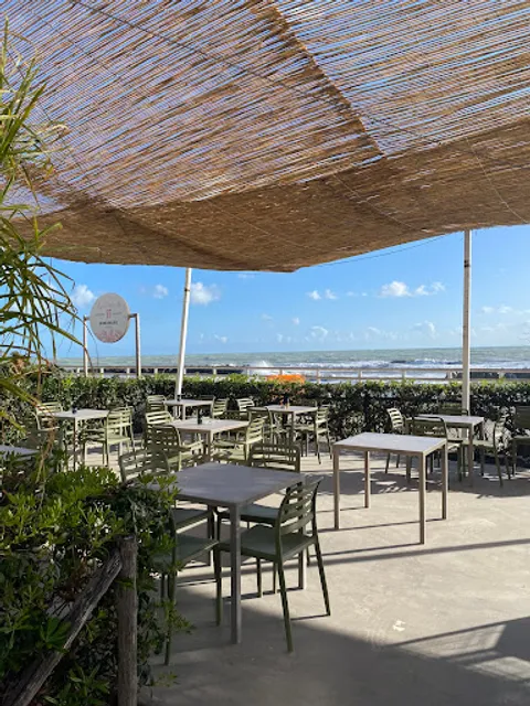 Miramare - pizza, bollicine e amore