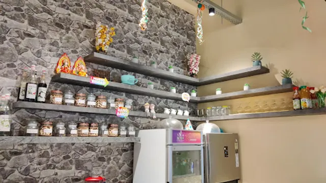 Nuevatown | Cafe & Lounge