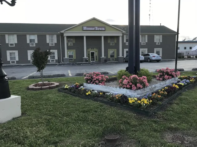 Hometown Inn & Suites