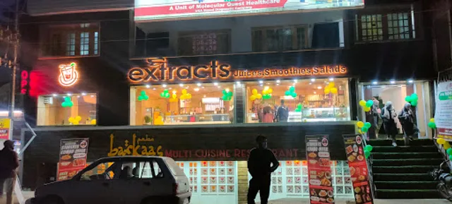Extracts - Juices Smoothies Salads