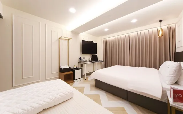 Busan Hadan E Palace Hotel