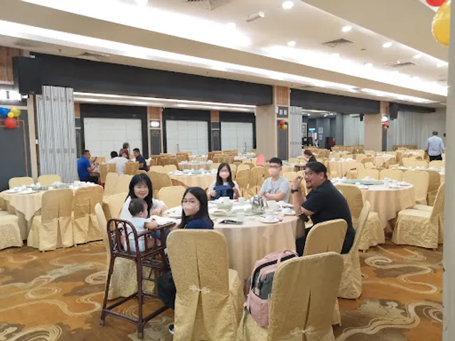 Li Garden Restaurant (梨苑酒家)）