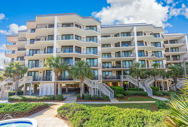 Litchfield Beach and Golf Resort