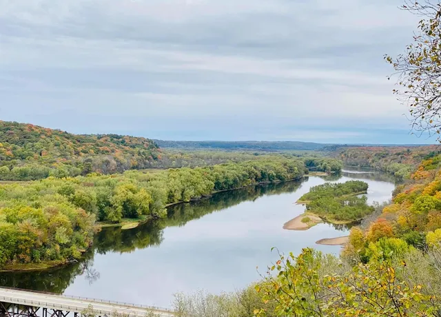 Osceola Picnic Bluff