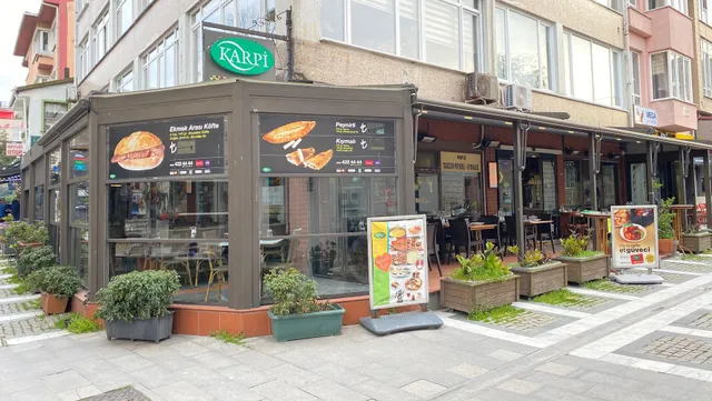 Karpi Trabzon Pidesi Ve Akçaabat Köftesi