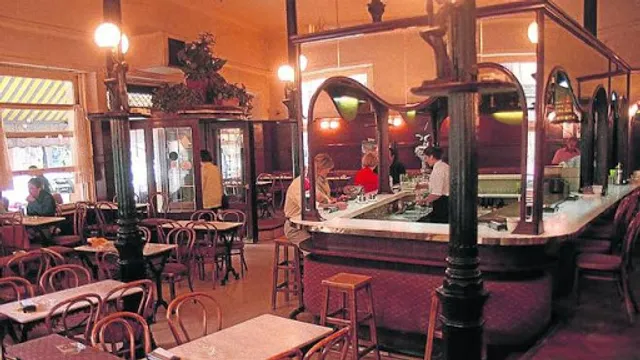 Cafetón. Desde 1904