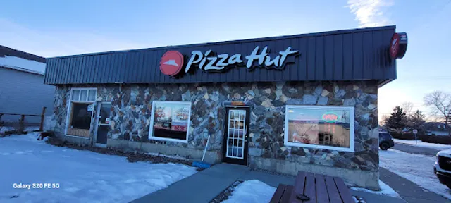 Claresholm Pizza Hut