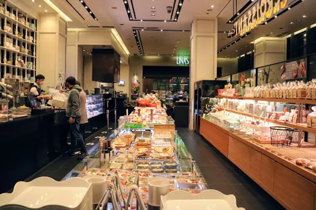 Paris Croissant Gwanghwamun